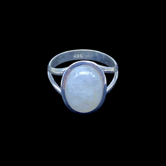 Moonstone Ring sIZE 9