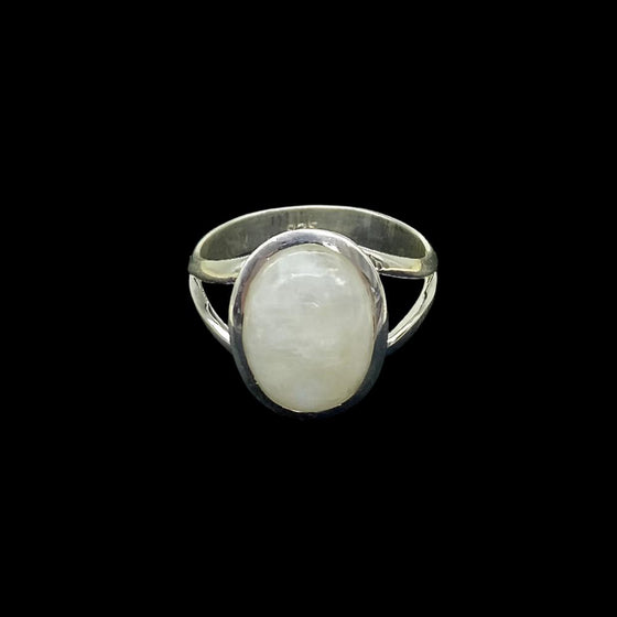 Moonstone Ring Size 9