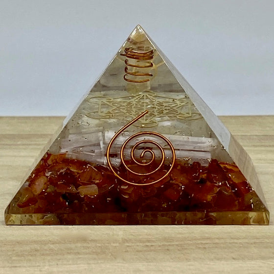 Orgonite Pyramid - Carnelian and Selenite